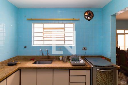 Casa à venda com 220m², 3 quartos e 2 vagas Casa à venda com 220m², 3 quartos e 2 vagasCozinha