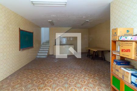 Casa à venda com 220m², 3 quartos e 2 vagas Casa à venda com 220m², 3 quartos e 2 vagasSalão de Festas