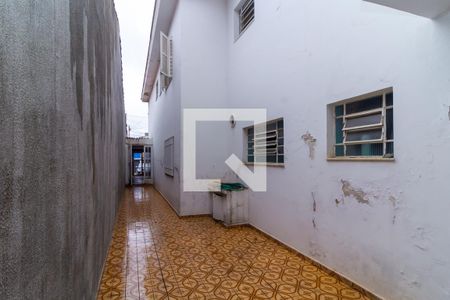 Casa à venda com 220m², 3 quartos e 2 vagas Casa à venda com 220m², 3 quartos e 2 vagasCorredor Externo