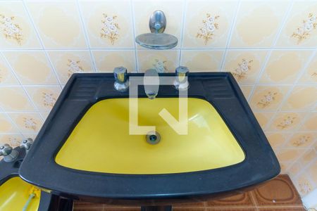 Casa à venda com 220m², 3 quartos e 2 vagas Casa à venda com 220m², 3 quartos e 2 vagasBanheiro da Suíte 1