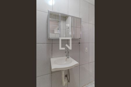 Banheiro de kitnet/studio para alugar com 1 quarto, 30m² em Vila Buarque, São Paulo