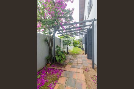 Casa à venda com 255m², 4 quartos e 4 vagasQuintal