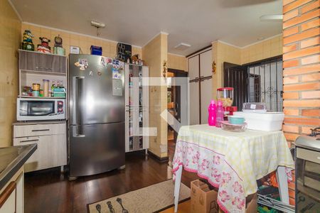 Casa à venda com 255m², 4 quartos e 4 vagasCozinha