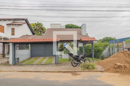 Casa à venda com 255m², 4 quartos e 4 vagasFachada