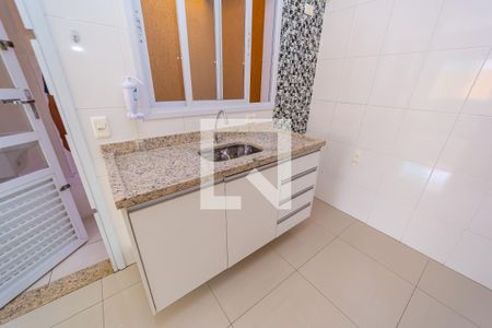 Casa de condomínio à venda com 110m², 3 quartos e 2 vagas Casa de condomínio à venda com 110m², 3 quartos e 2 vagasCozinhaCozinha