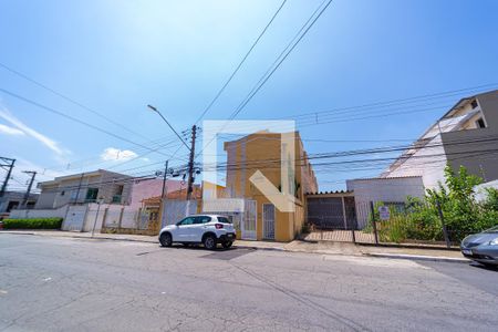 Casa de condomínio à venda com 110m², 3 quartos e 2 vagas Casa de condomínio à venda com 110m², 3 quartos e 2 vagasFachada
