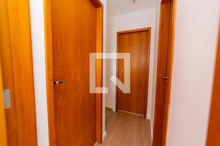 Casa de condomínio à venda com 110m², 3 quartos e 2 vagas Casa de condomínio à venda com 110m², 3 quartos e 2 vagasCorredor