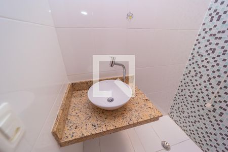 Casa de condomínio à venda com 110m², 3 quartos e 2 vagas Casa de condomínio à venda com 110m², 3 quartos e 2 vagasBanheiro Social