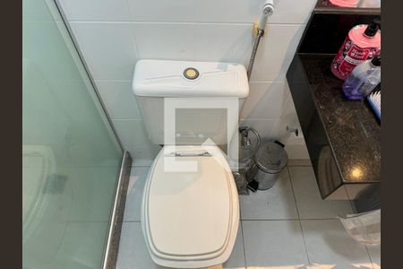 Casa de condomínio à venda com 560m², 5 quartos e 3 vagasBanheiro Social