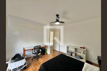 Casa de condomínio à venda com 560m², 5 quartos e 3 vagasQuarto 1