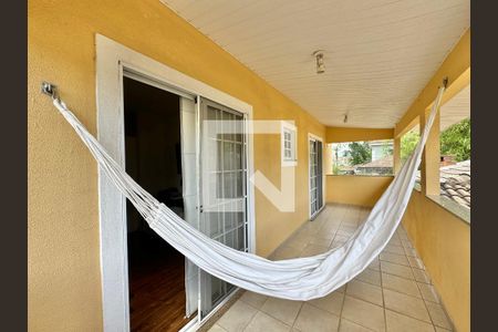 Casa de condomínio à venda com 560m², 5 quartos e 3 vagasSuíte 1 e 2 - Varanda