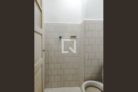 Apartamento à venda com 54m², 2 quartos e sem vaga Apartamento à venda com 54m², 2 quartos e sem vagaBanheiro de serviço