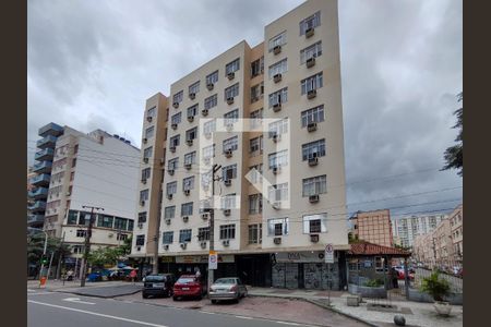 Apartamento à venda com 54m², 2 quartos e sem vaga Apartamento à venda com 54m², 2 quartos e sem vagaFachada e portaria