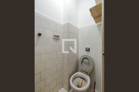 Apartamento à venda com 54m², 2 quartos e sem vaga Apartamento à venda com 54m², 2 quartos e sem vagaBanheiro de serviço