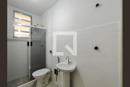 Apartamento à venda com 54m², 2 quartos e sem vaga Apartamento à venda com 54m², 2 quartos e sem vagaBanheiro Corredor