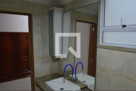 Banheiro de apartamento à venda com 1 quarto, 38m² em Jacarepaguá, Rio de Janeiro