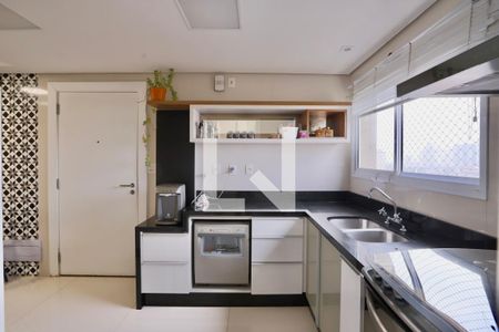 Apartamento para alugar com 221m², 4 quartos e 4 vagas Apartamento para alugar com 221m², 4 quartos e 4 vagasCozinha