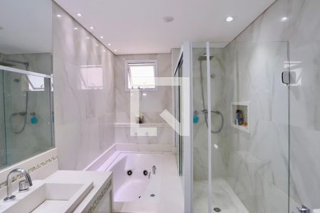 Apartamento para alugar com 221m², 4 quartos e 4 vagas Apartamento para alugar com 221m², 4 quartos e 4 vagasBanheiro Quarto 4