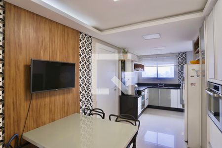 Apartamento para alugar com 221m², 4 quartos e 4 vagas Apartamento para alugar com 221m², 4 quartos e 4 vagasCozinha