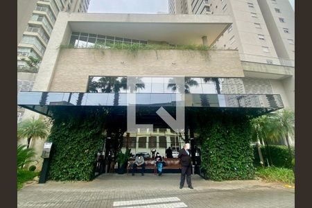 Apartamento para alugar com 221m², 4 quartos e 4 vagas Apartamento para alugar com 221m², 4 quartos e 4 vagasFachada