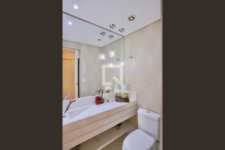 Apartamento para alugar com 221m², 4 quartos e 4 vagas Apartamento para alugar com 221m², 4 quartos e 4 vagasBanheiro