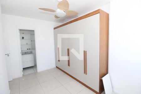 Suíte de apartamento para alugar com 2 quartos, 49m² em Del Castilho, Rio de Janeiro