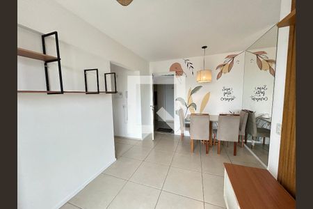 Sala de apartamento para alugar com 2 quartos, 49m² em Del Castilho, Rio de Janeiro