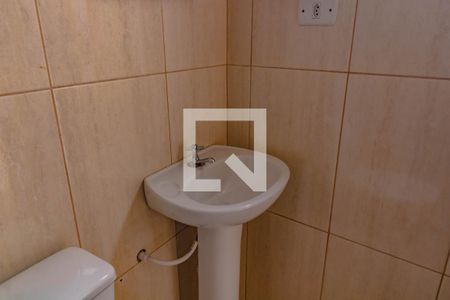 Casa para alugar com 75m², 2 quartos e sem vaga Casa para alugar com 75m², 2 quartos e sem vagaBanheiro