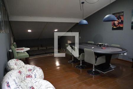 Casa de condomínio para alugar com 590m², 5 quartos e 8 vagasSala de jogos