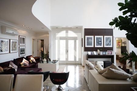 Casa de condomínio para alugar com 590m², 5 quartos e 8 vagasSala