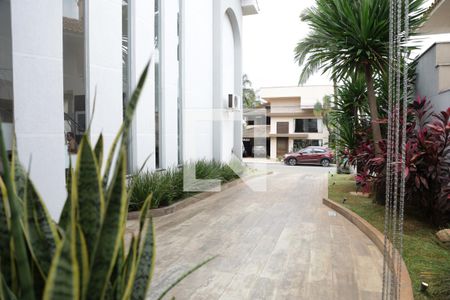 Casa de condomínio para alugar com 590m², 5 quartos e 8 vagasÁrea externa