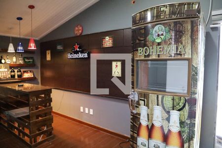 Casa de condomínio para alugar com 590m², 5 quartos e 8 vagasBar