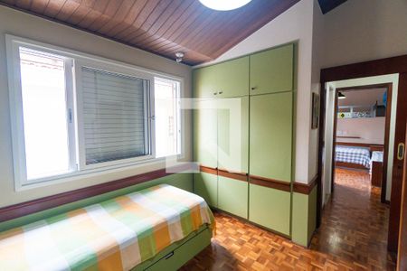 Casa à venda com 240m², 3 quartos e 2 vagas Casa à venda com 240m², 3 quartos e 2 vagasQuarto 2