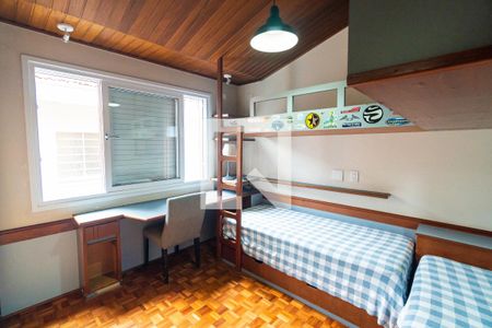 Casa à venda com 240m², 3 quartos e 2 vagas Casa à venda com 240m², 3 quartos e 2 vagasQuarto 1