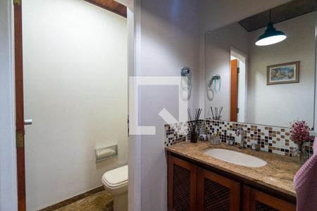 Casa à venda com 240m², 3 quartos e 2 vagas Casa à venda com 240m², 3 quartos e 2 vagasLavabo