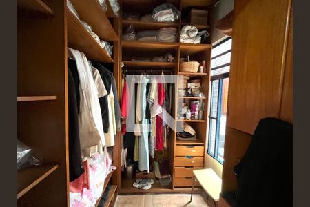 Closet da suíte de casa à venda com 4 quartos, 125m² em Jardim Brasil (zona Sul), São Paulo