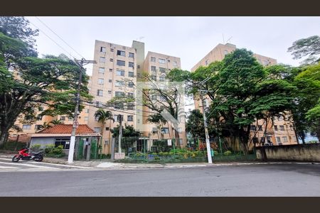 Apartamento para alugar com 59m², 2 quartos e 1 vaga Apartamento para alugar com 59m², 2 quartos e 1 vagaFachada