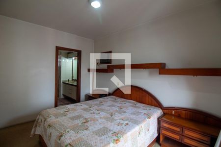 Apartamento à venda com 200m², 3 quartos e 3 vagasQuarto 3 - Suíte 2