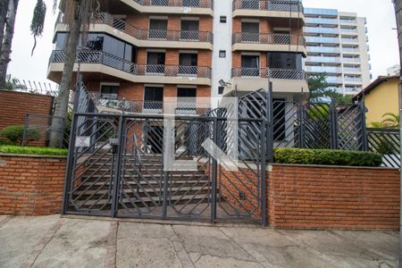 Apartamento à venda com 200m², 3 quartos e 3 vagasFachada e portaria