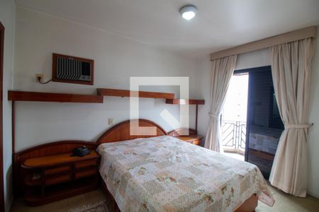 Apartamento à venda com 200m², 3 quartos e 3 vagasQuarto 3 - Suíte 2