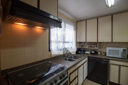 Apartamento à venda com 200m², 3 quartos e 3 vagasCozinha
