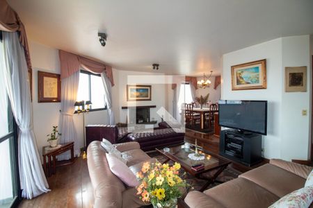 Apartamento à venda com 200m², 3 quartos e 3 vagasSala