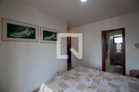 Apartamento à venda com 200m², 3 quartos e 3 vagasQuarto 3 - Suíte 2