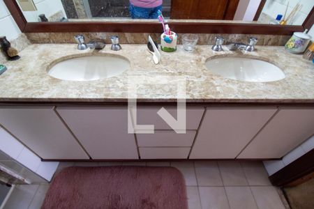 Apartamento à venda com 200m², 3 quartos e 3 vagasBanheiro da Suíte 2