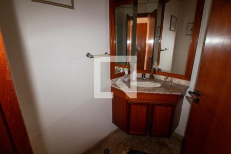 Apartamento à venda com 200m², 3 quartos e 3 vagasLavabo