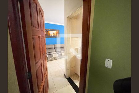 Apartamento à venda com 48m², 2 quartos e 1 vaga Apartamento à venda com 48m², 2 quartos e 1 vagaEntrada