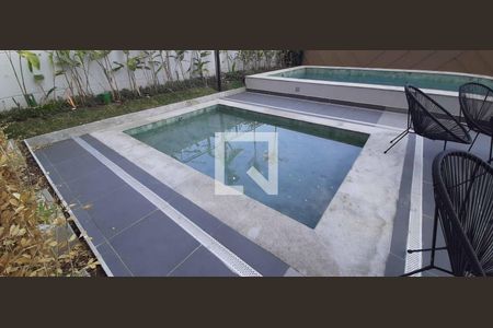 Apartamento à venda com 40m², 2 quartos e 1 vaga Apartamento à venda com 40m², 2 quartos e 1 vagaÁrea comum - Piscina