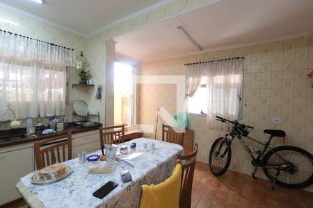 Casa à venda com 350m², 8 quartos e 3 vagasCozinha