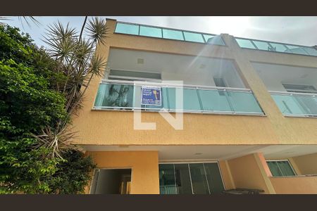 Casa de condomínio à venda com 220m², 2 quartos e 1 vagaPlaquinha