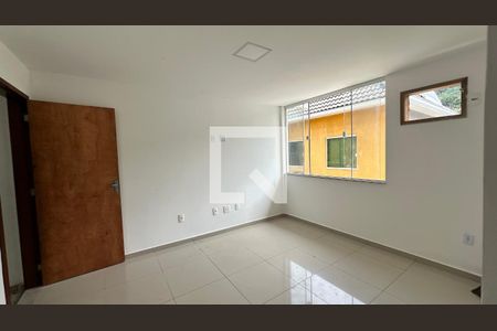 Quarto 1 de casa de condomínio à venda com 2 quartos, 220m² em Vargem Grande, Rio de Janeiro